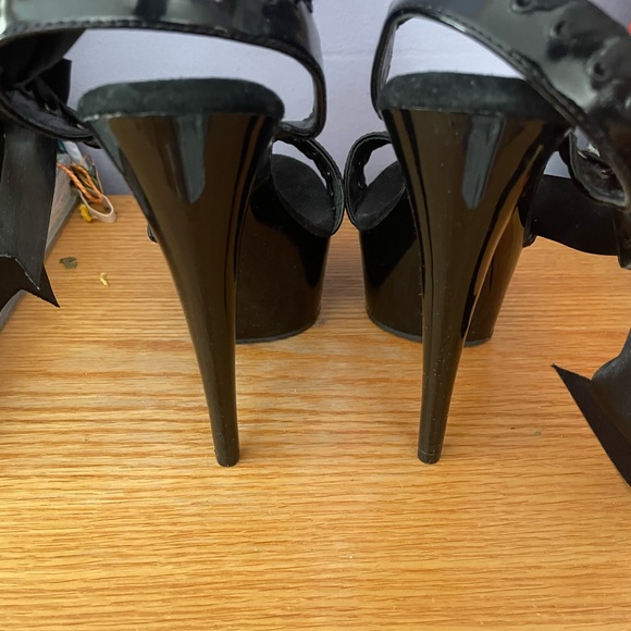 P- Valley training shoes 😉 - Picture 3 of 3